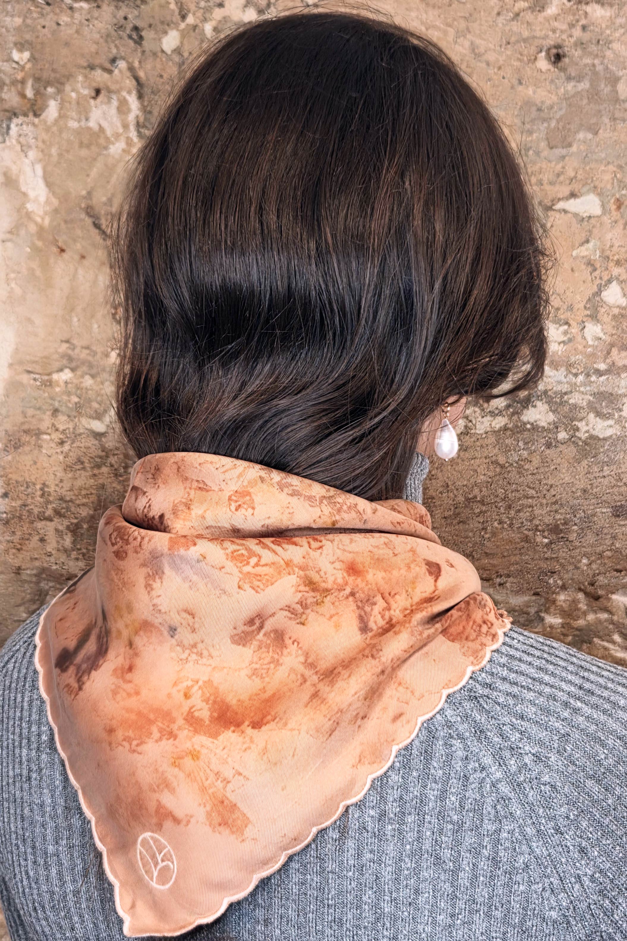 Foulard en soie, bandana en soie made in France, teinture naturelle, imprimé naturel